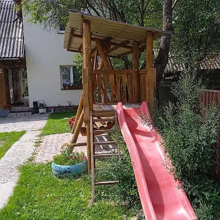 Летний дом у дядька