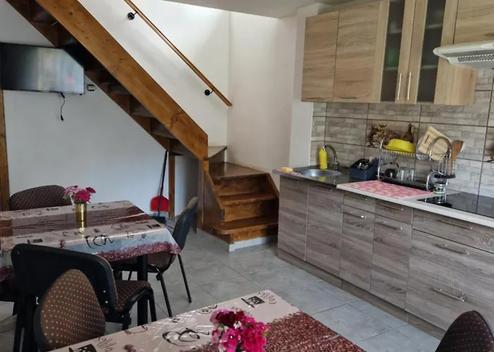 у дядька Kır Evi